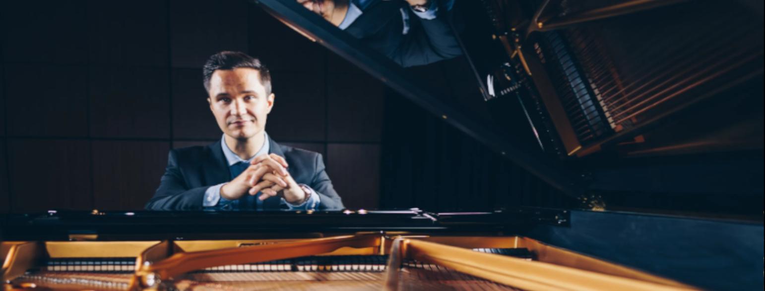 https://andysjazzclub.com/wp-content/uploads/2024/03/Ben-Paterson.jpg