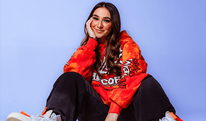 https://images.discovery-prod.axs.com/2025/07/layz_07-23-25_19_688112bae9603.png